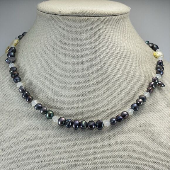 Vintage Boho Multicolor Genuine Pearl Beaded Necklace Elegant Beautiful Timeless